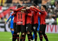 爱游戏-AC米兰经理人谈及转会窗口计划，是否有大动作？的简单介绍