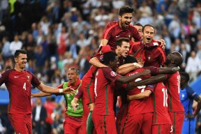 爱游戏官网-阿尔巴尼亚国家队在欧预赛中一路领先，力压对手(阿尔巴尼亚甲组联赛ds)