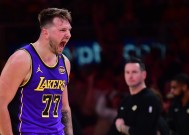 爱游戏-心理大考！活塞战胜独行侠，豪取生死战