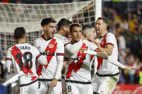 爱游戏官网-巴拉多利德客场战胜马德里竞技，实现关键胜利！